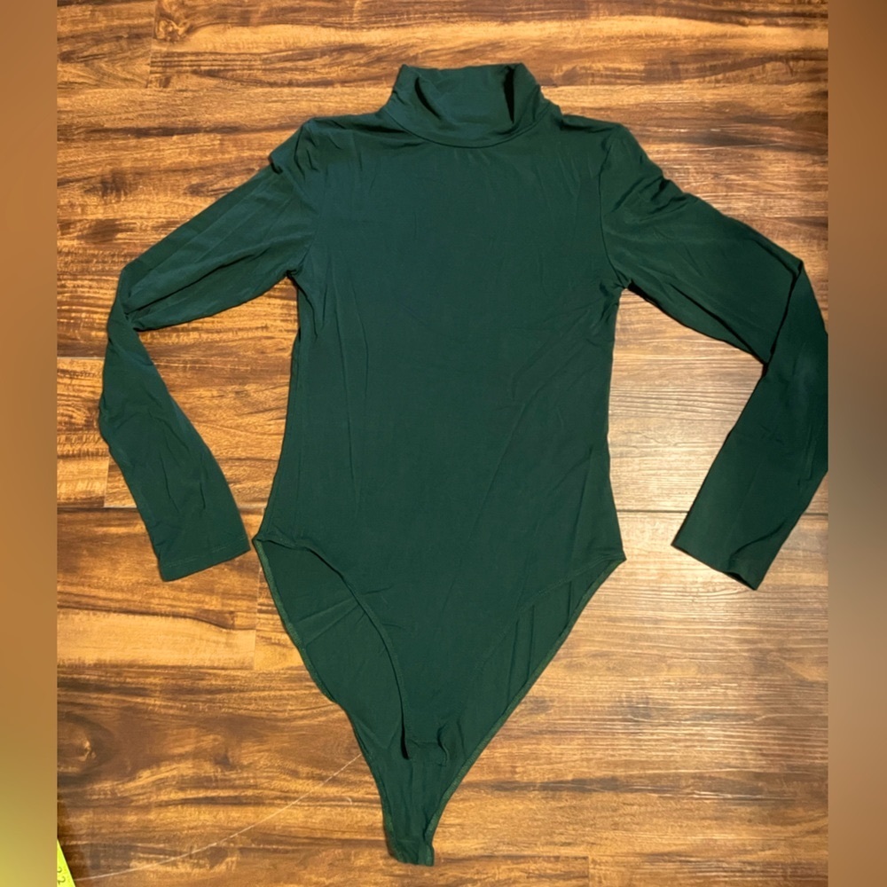 Hunter green long sleeve bodysuit